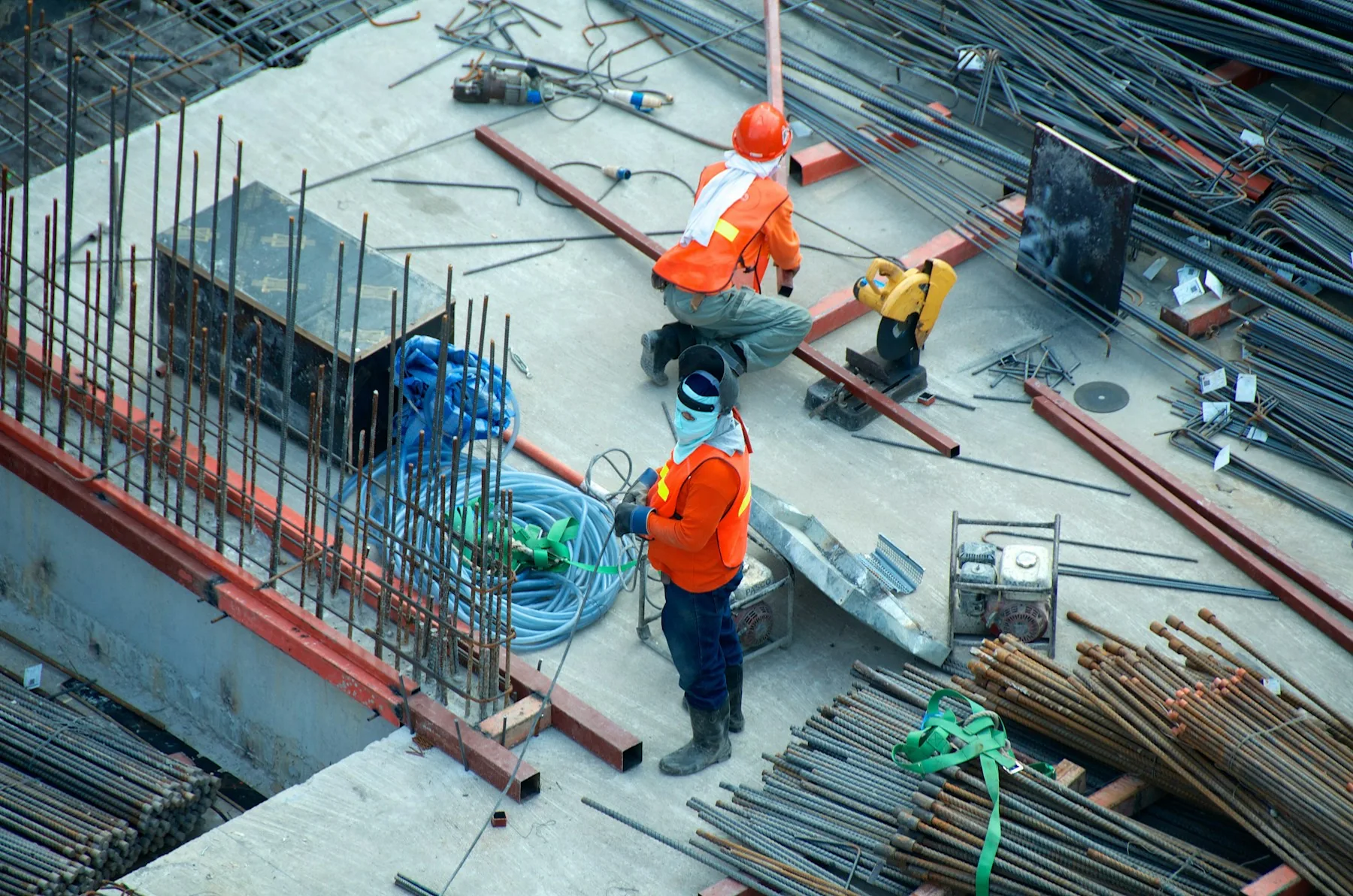 SOCLE CONSTRUCTION — aperçu de son univers